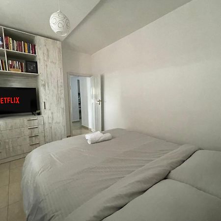Apartment After U.S. Embassy In Тирана Екстер'єр фото